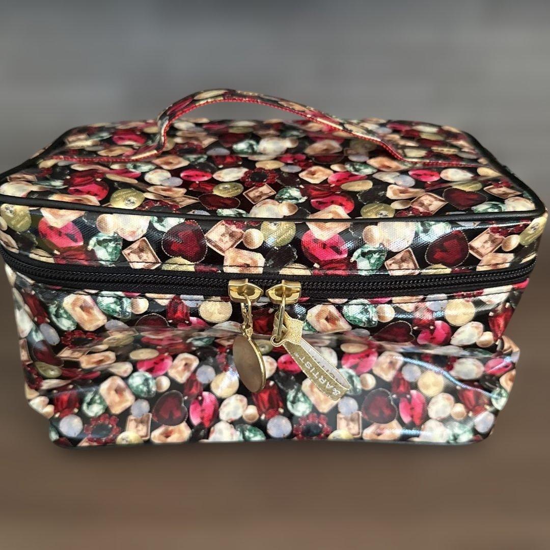 アルティザン&アーティスト　宝石模様のポーチ