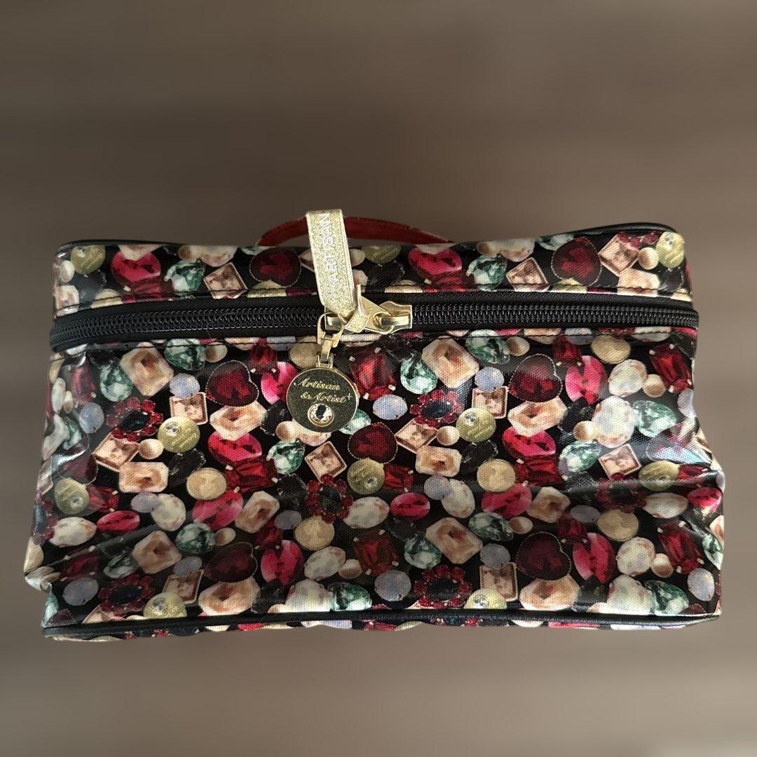 アルティザン&アーティスト　宝石模様のポーチ