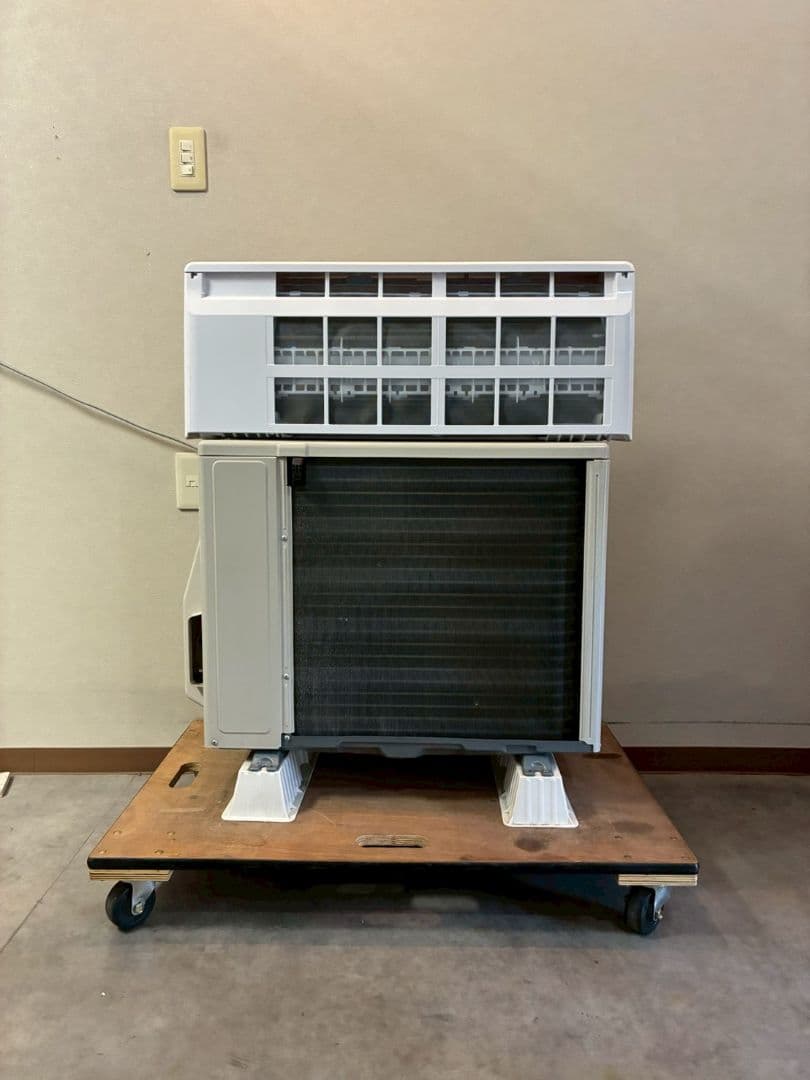 2061 富士通【AS-C254R-ｗ】2024年製 8畳 エアコン 中古