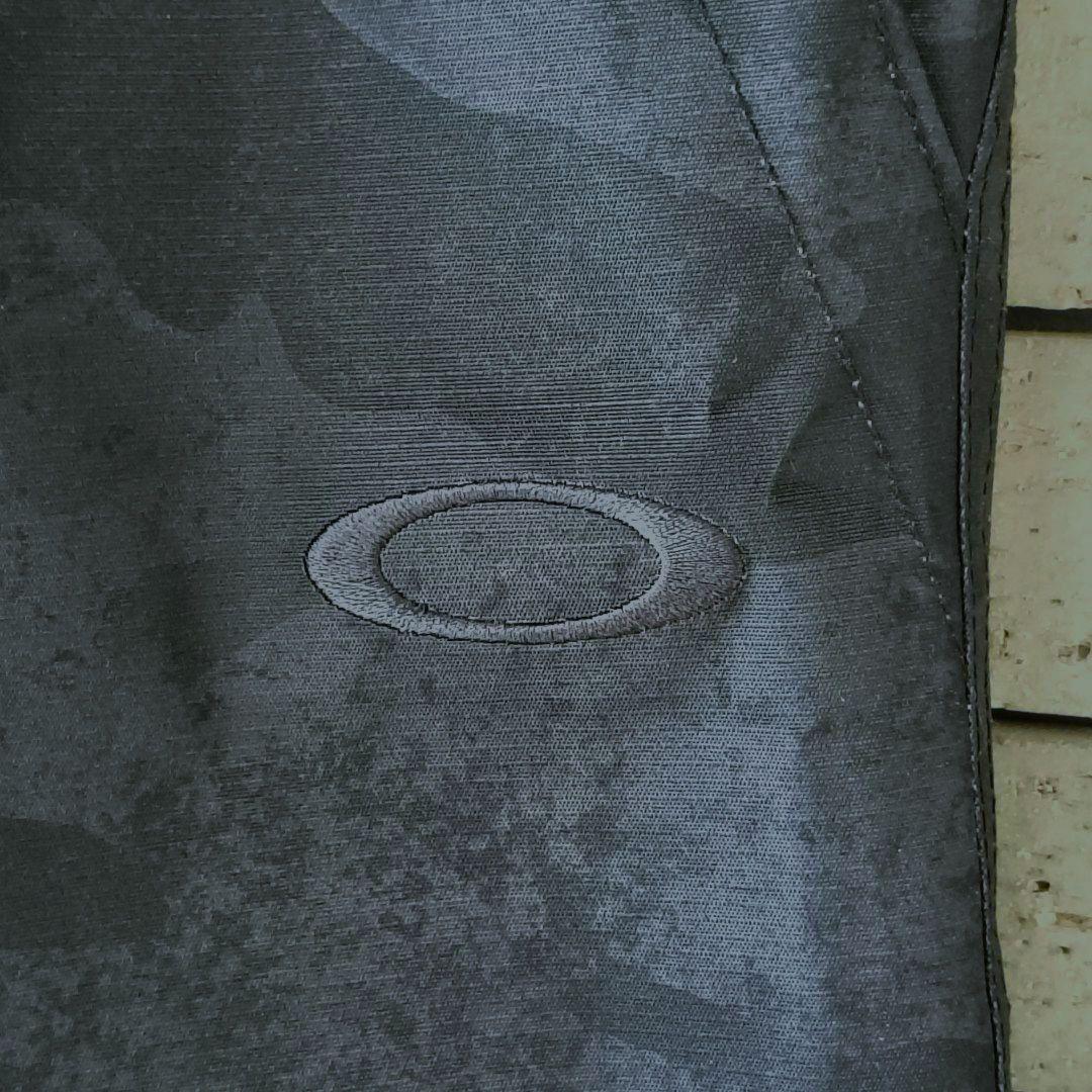 ♠ああ【オークリー】✨新品未使用　スノボードパンツ　ネイビーカモフラージュ