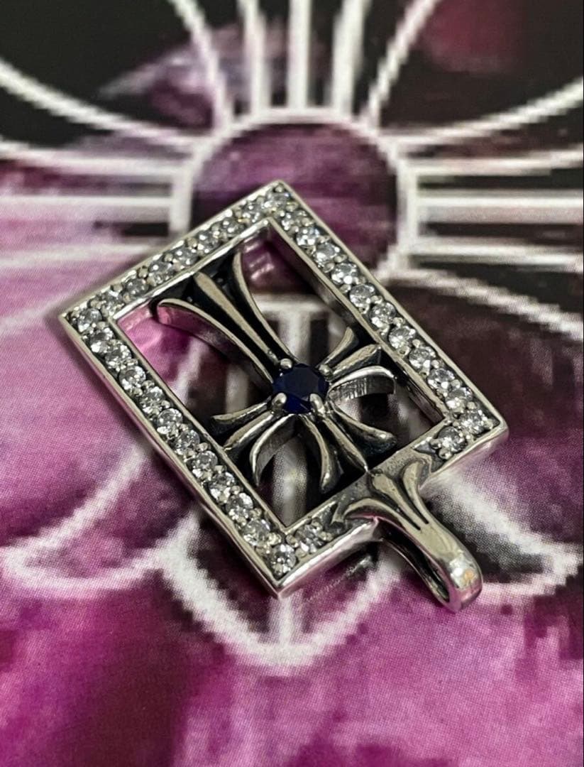 R*N様 クロムハーツ フレームドオープンベビーファット チャーム カスタムパヴ