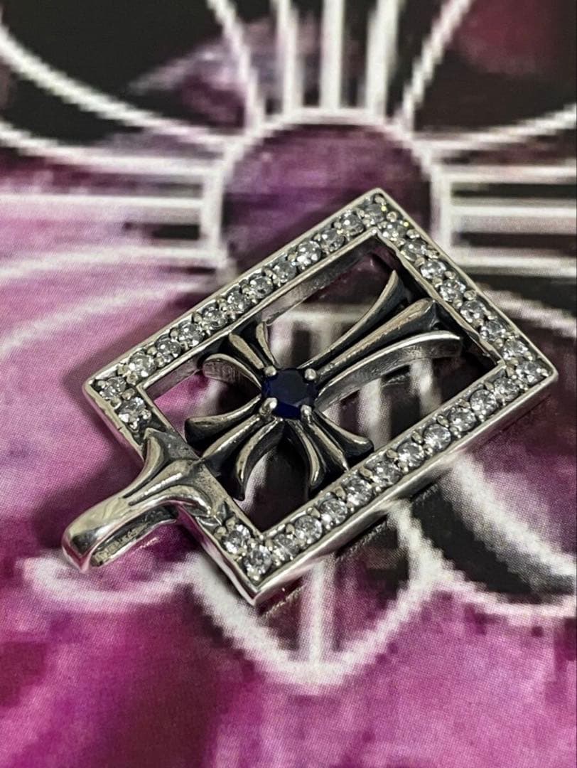 R*N様 クロムハーツ フレームドオープンベビーファット チャーム カスタムパヴ