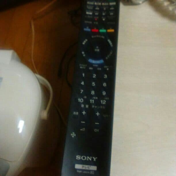 ソニーブラビア2012年製です