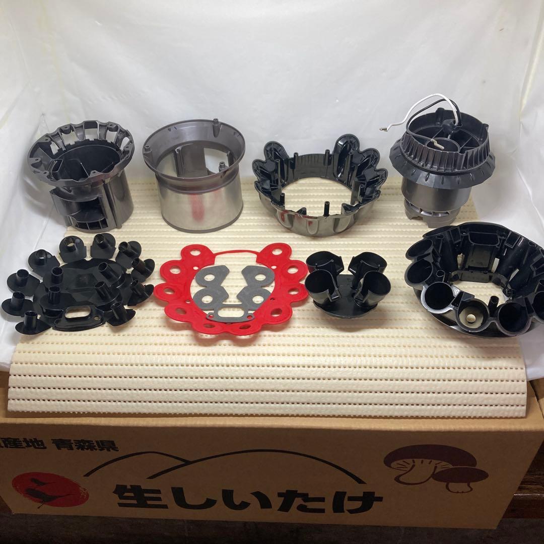 ダイソンＳＶ１２分解清掃済(限定　床ブラシ、ホース、壁掛け収納プラケットサービス