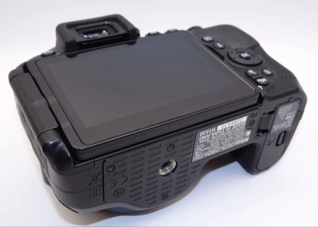 【ナツ】NikonD5600 レンズ×2個セット