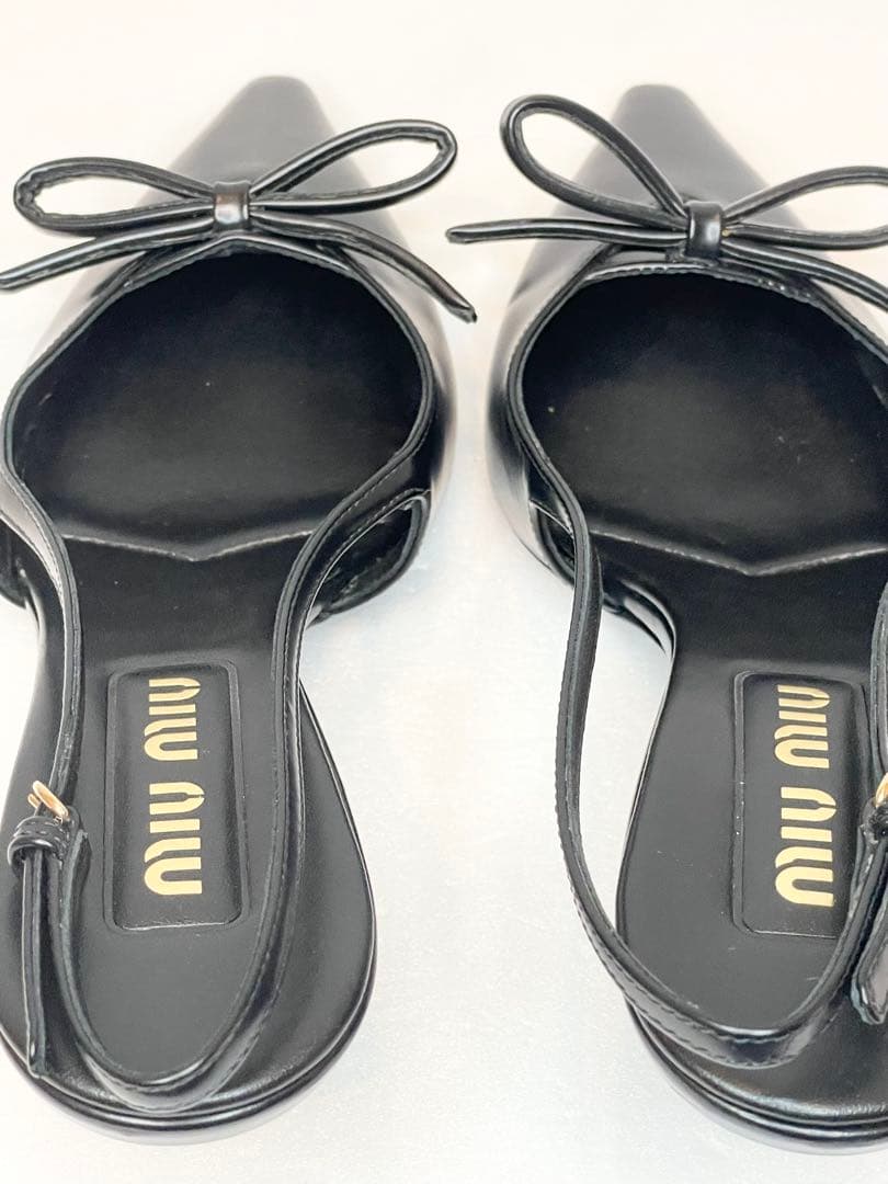 [キズ有り] MiuMiu レザー スリングバック ヒール(38/25cm)