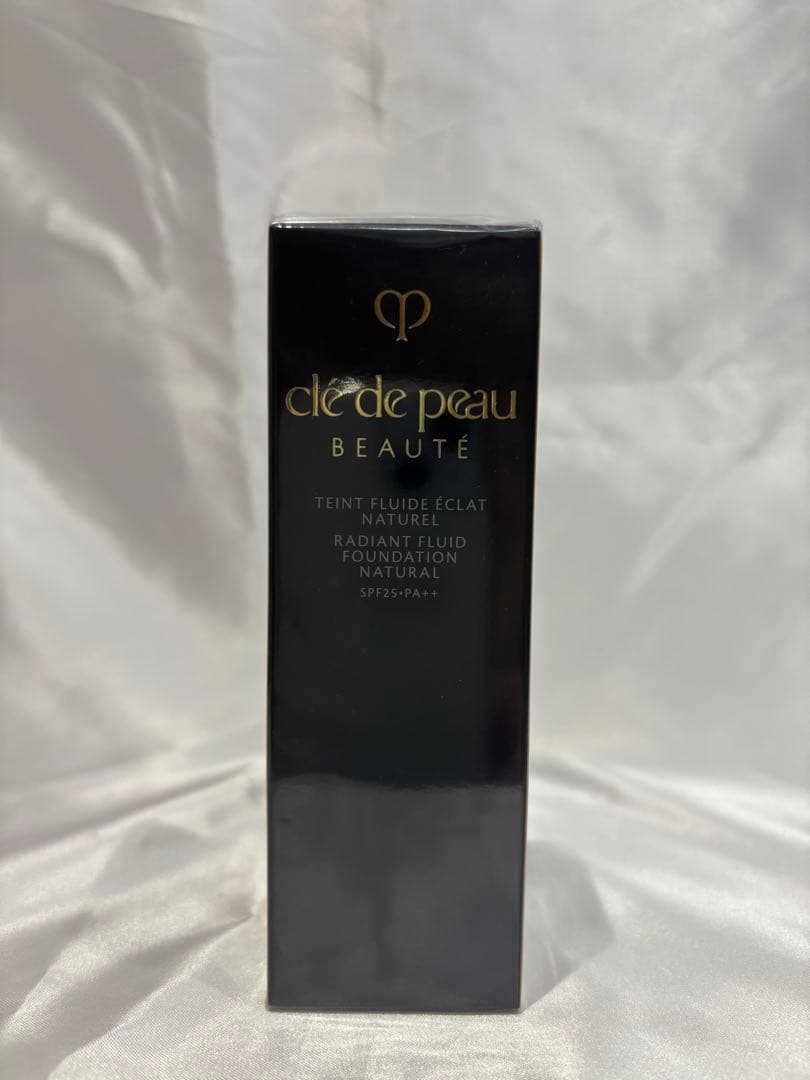 クレ・ド・ポー ボーテ タンフリュイドエクラナチュレル オークル10 35ml