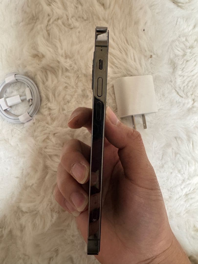 iPhone 12 pro Simフリー バッテリー90%