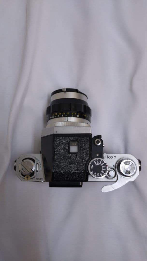 Nikon F フィルム一眼レフカメラ Nikkor-Pレンズ付き
