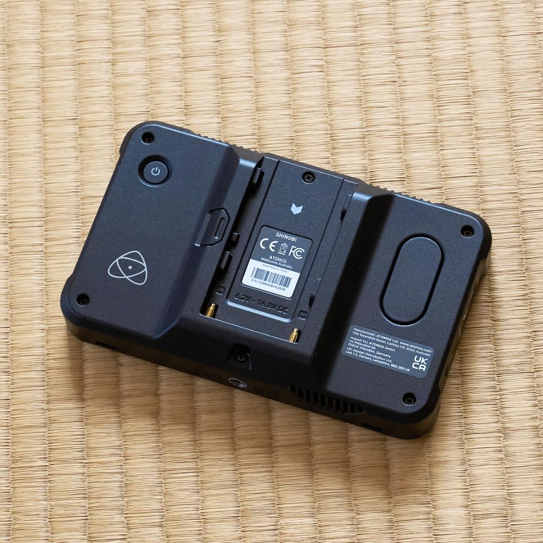 Atomos Shinobi モニター 充電器付き