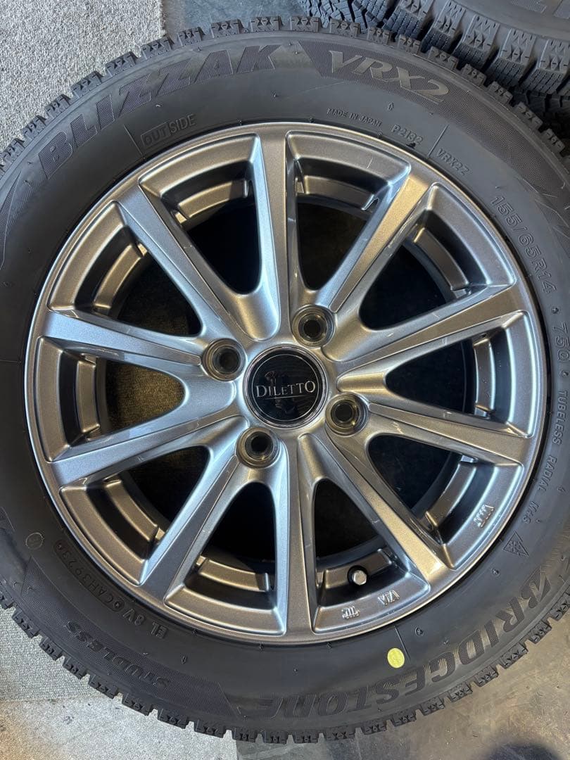 各種軽自動車　ブリザックVRX2 155/65R14 ホイールセット