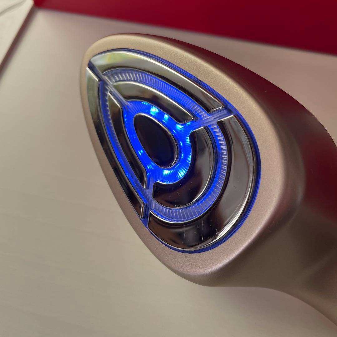 MEラボンエクラ　美顔器 ME LABOUM ECLAT ECT-02