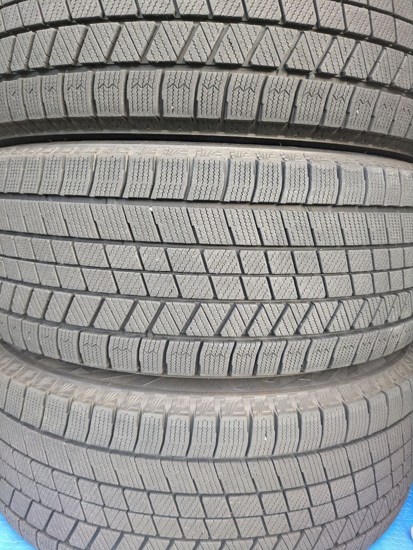 【送料込】ブリザック VRX3 18インチ 225/55R18 スタッドレス