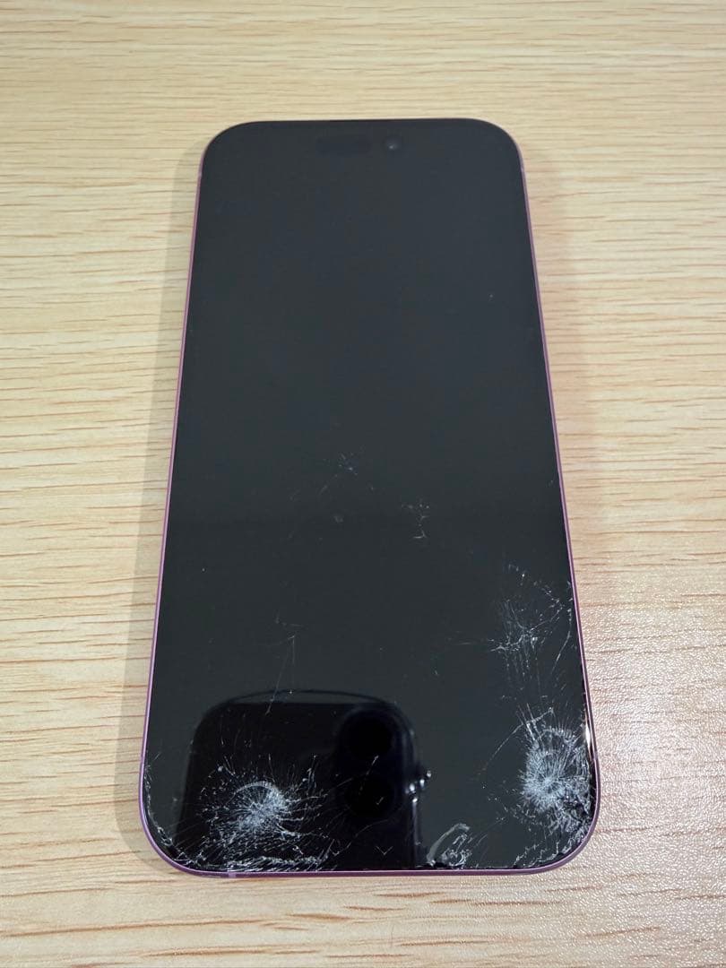 Apple iPhone 16 パープル 画面傷あり