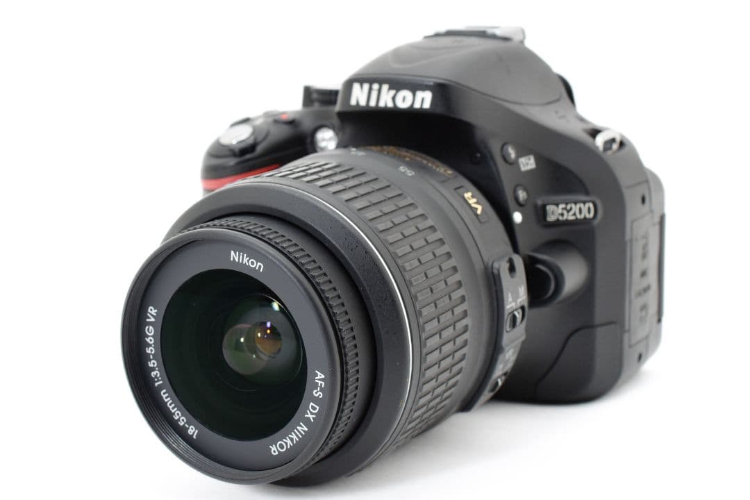 美品✨Nikon D5200✨高画質 高性能AF✨標準ズームセット 手ブレ補正