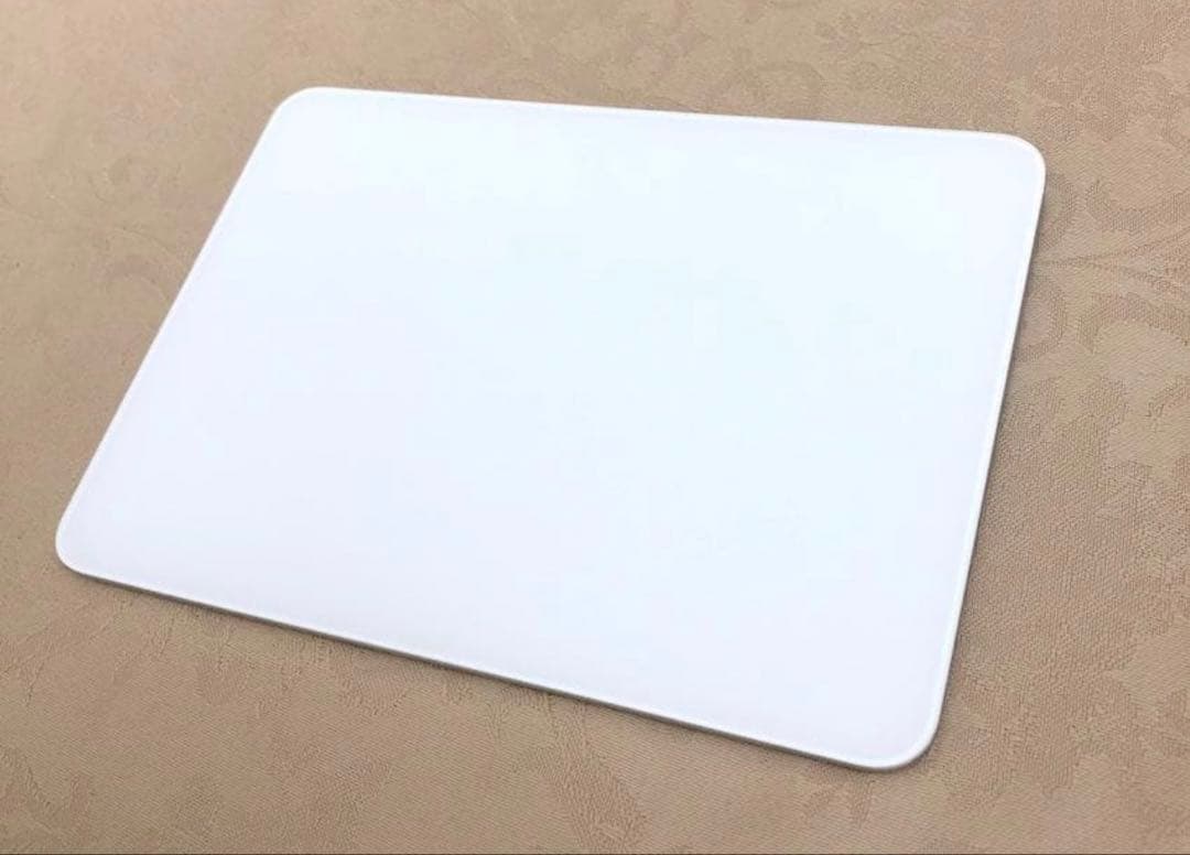極上優良品｜最新｜USB-C｜Magic Trackpad 4｜APPLE｜純正