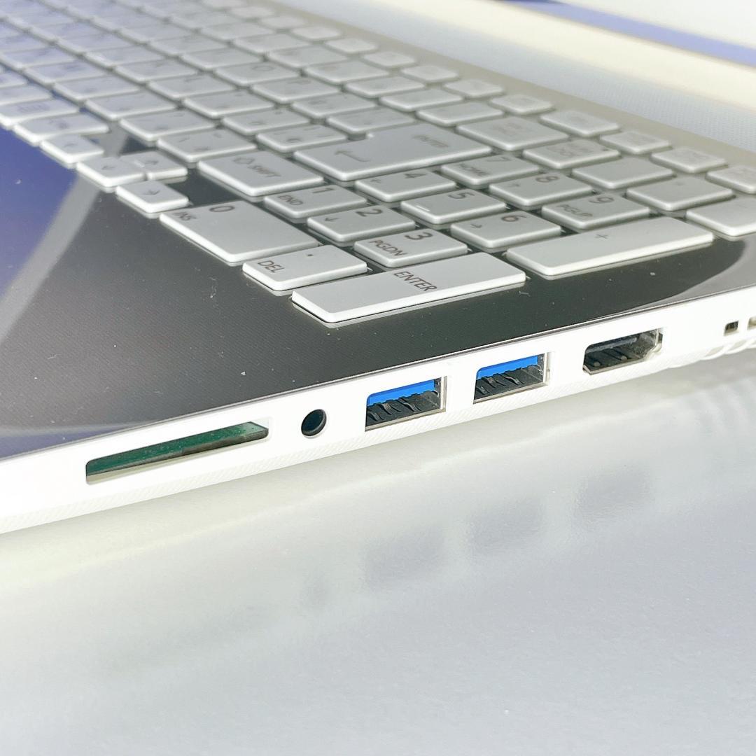 Windows11✨高速SSD512GB✨東芝ゴールドカメラ付ノートパソコン薄型