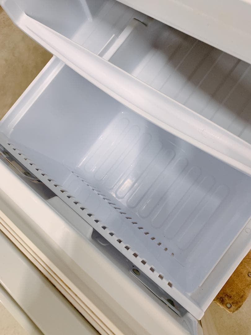 関東限定送料無料 SHARP 2ドア冷蔵庫 1118か1 H 260