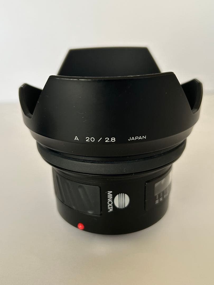 MINOLTA AF 20mm F2.8 広角レンズ　フード・キャップ付き