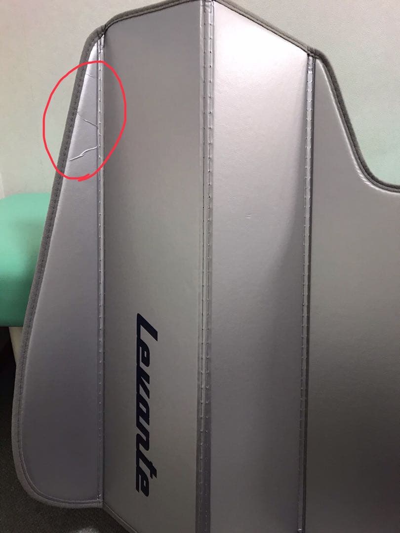 マセラティ　レヴァンテ　サンシェード