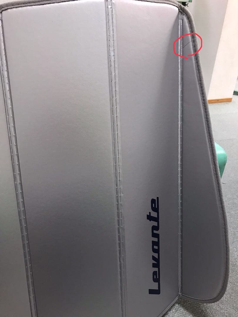 マセラティ　レヴァンテ　サンシェード