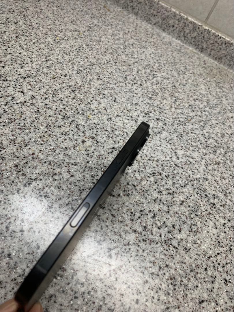 iPhone 16Pro Max 256GB 美品 画面割れ SIMフリー