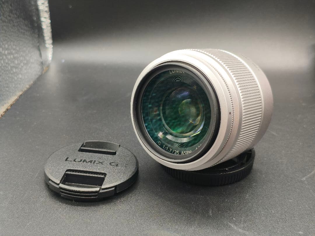 Panasonic 25mm F1.7 レンズ　シルバー　H-H025