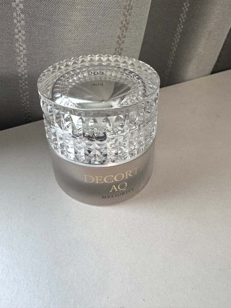 コスメデコルテ　ミリオリティ　AQ リペアファンデーション　303