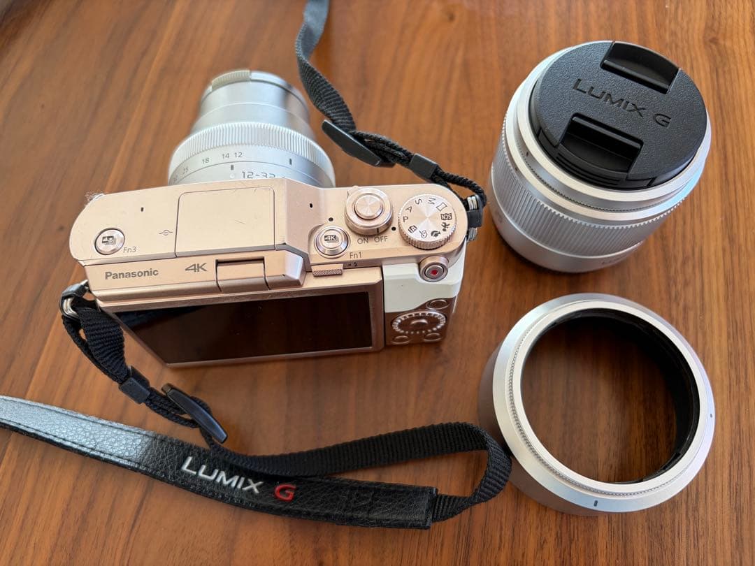 パナソニックLUMIX GF10ミラーレス一眼カメラ ホワイト DC-GF10W