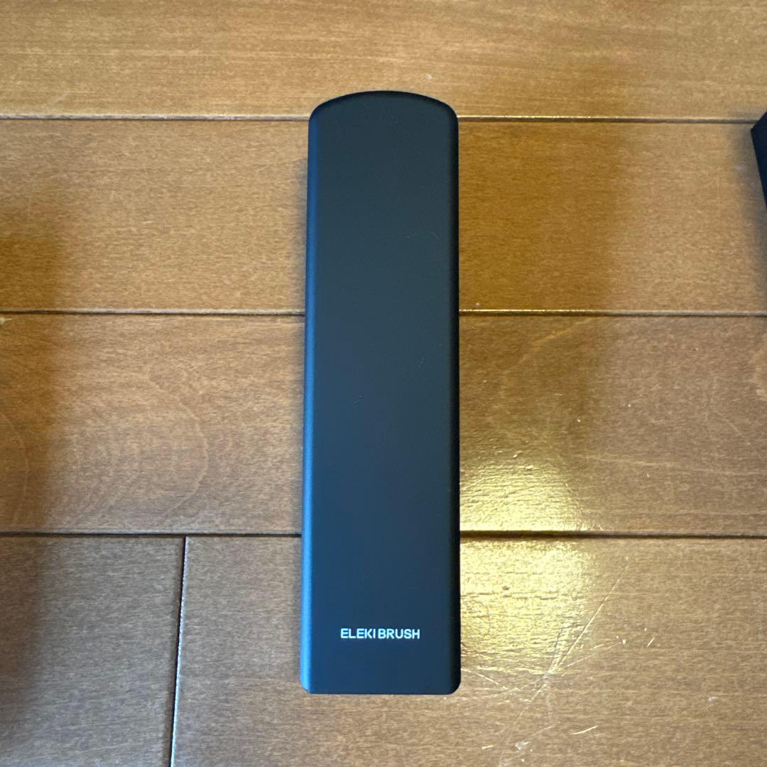 Brighte ELEKI BRUSH ケース　化粧水　パック