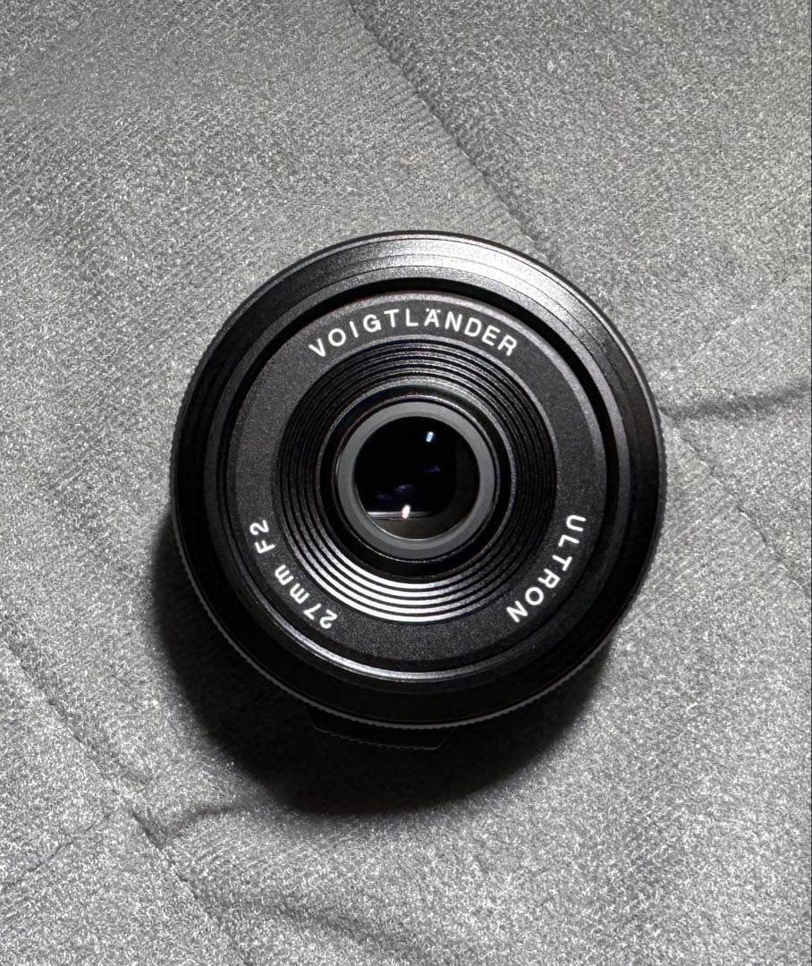 【ほぼ新品】　Voigtländer Ultron 27mm F2 Xマウント