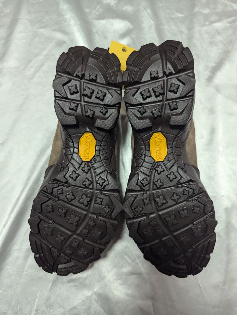 新品未使用　ROA Slip On　スニーカー　ロア　ブラウン