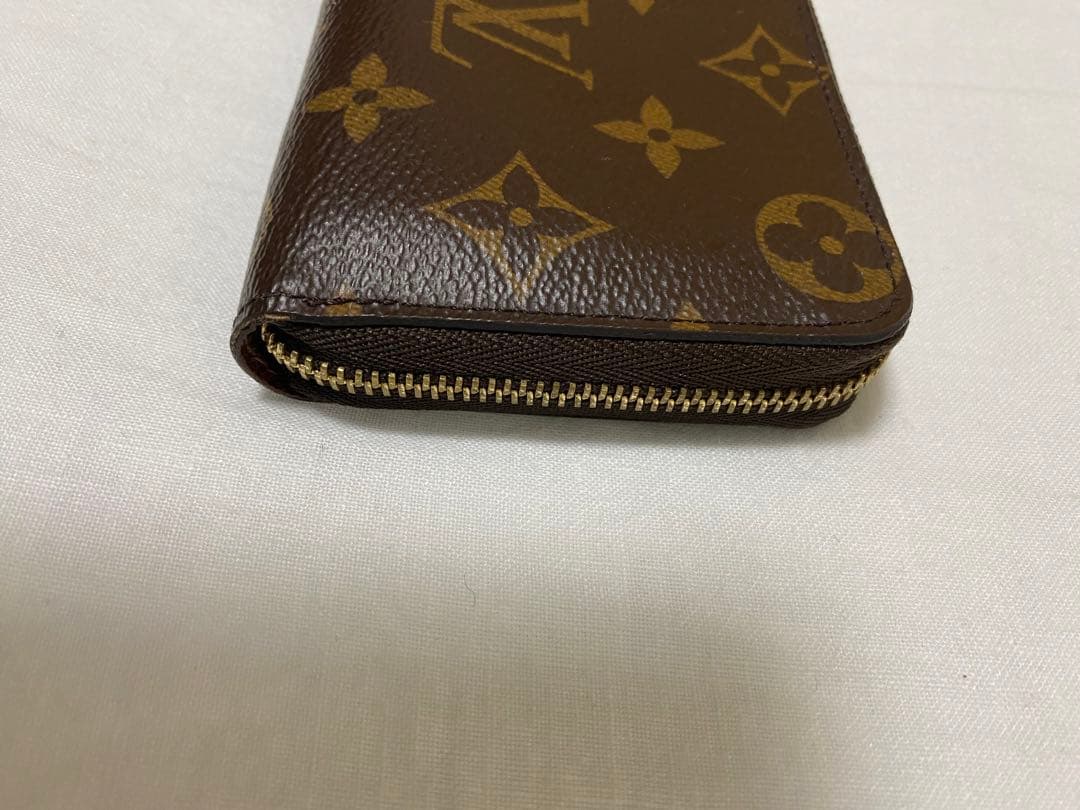 LUIS VITTON 財布 ジッピー・パース