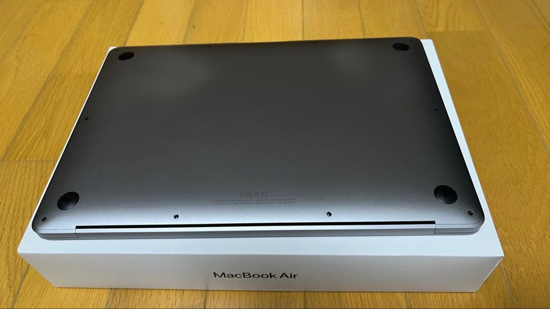 MacBook Air13インチM1 8GBメモリ256GB SSD