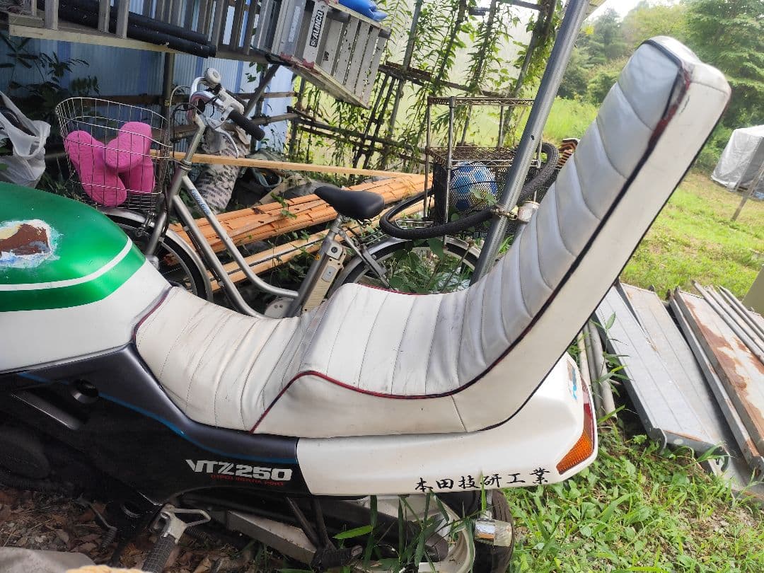 VTZ250 VT250f MC15 白エナメル三段シート墓石