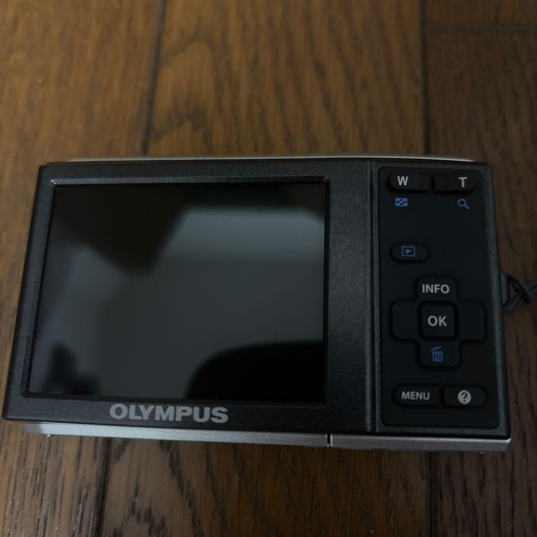 OLYMPUS FE-47 コンパクトデジタルカメラ　乾電池式