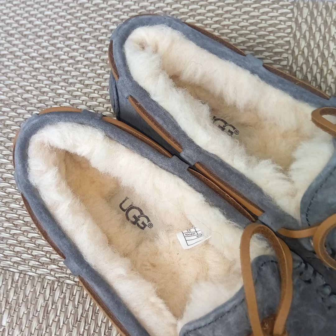 【未使用】UGG アグ DAKOTA ダコタ　モカシン ムートン 22cmグレー