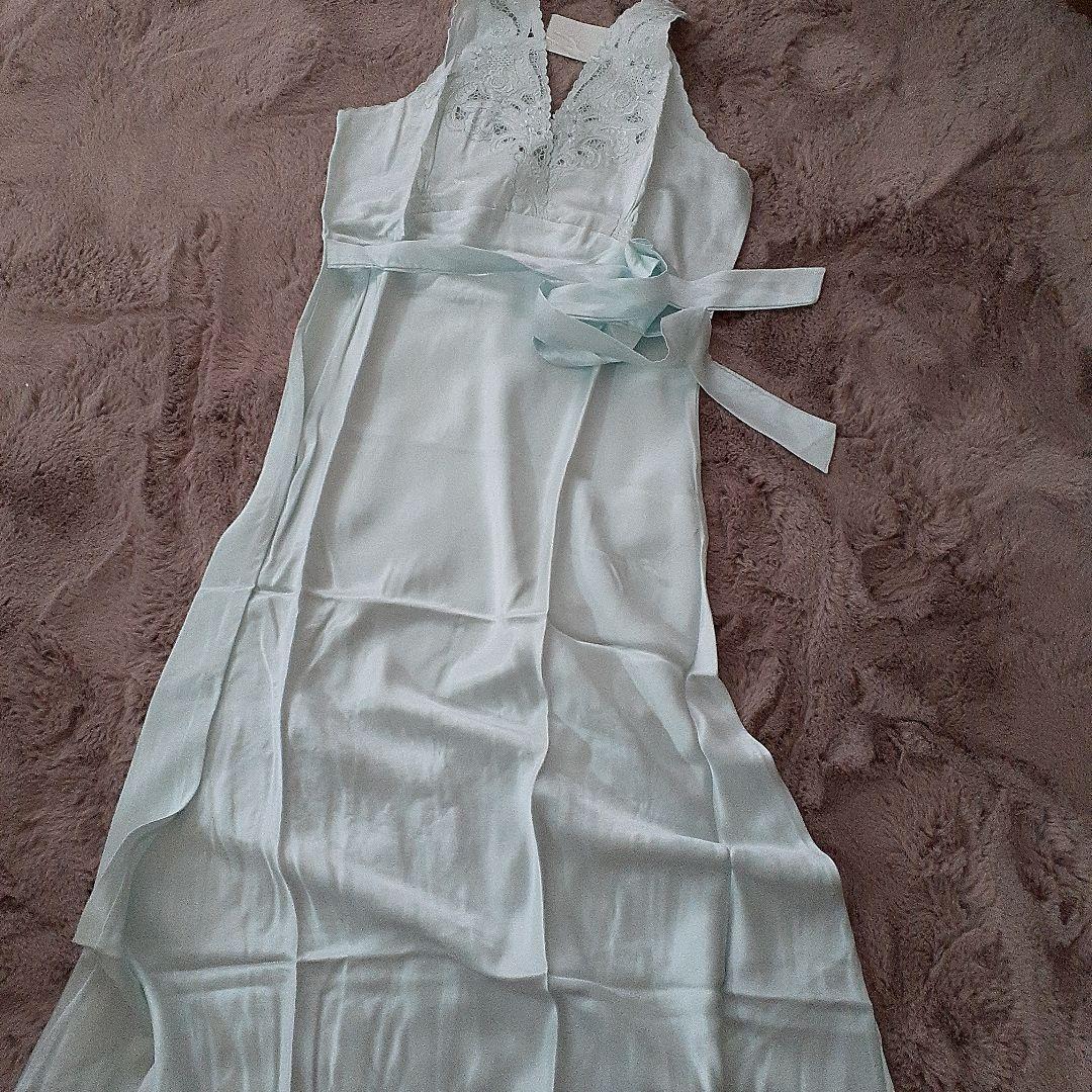 シルク100%パジャマワンピースとシルクパジャマ２点、最高級クラス絹