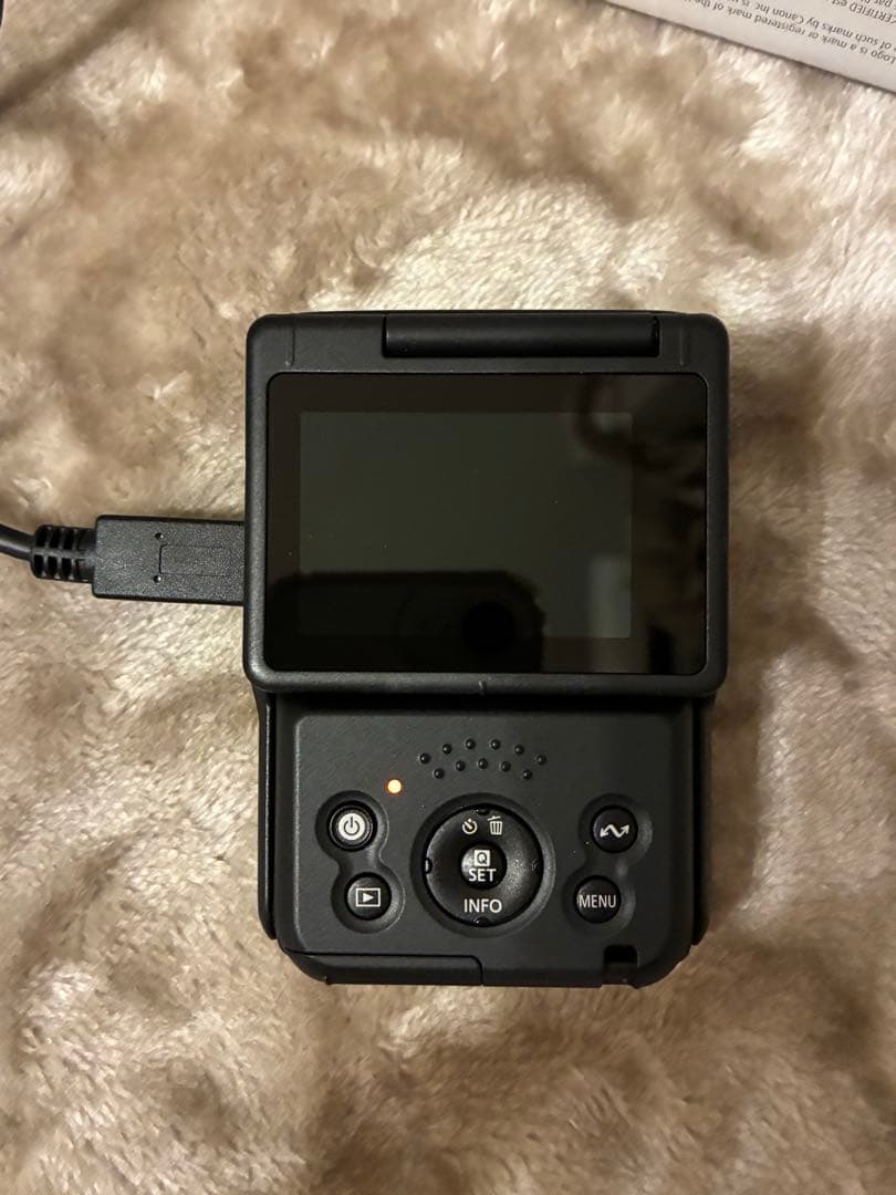 Canon PowerShot V10 本体