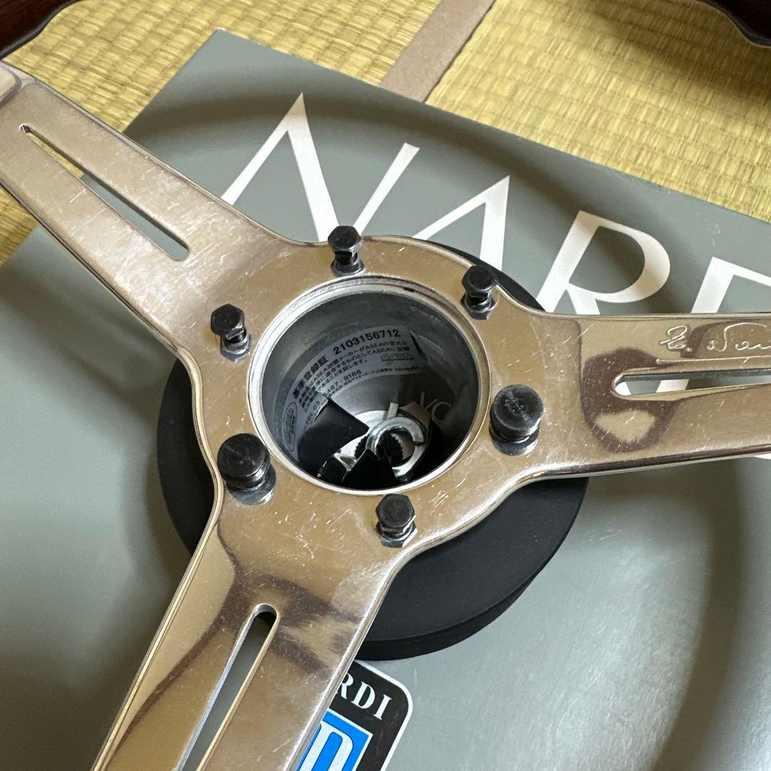 NARDI TORINO ステアリングホイール トヨタ bB NCP系にて使用