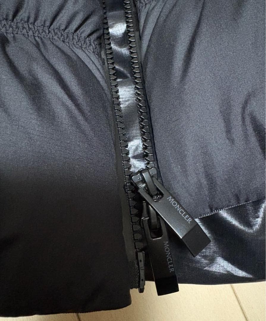 ★モンクレール　2023-24年　YSER　ブラック　サイズ0　超美品　正規品★