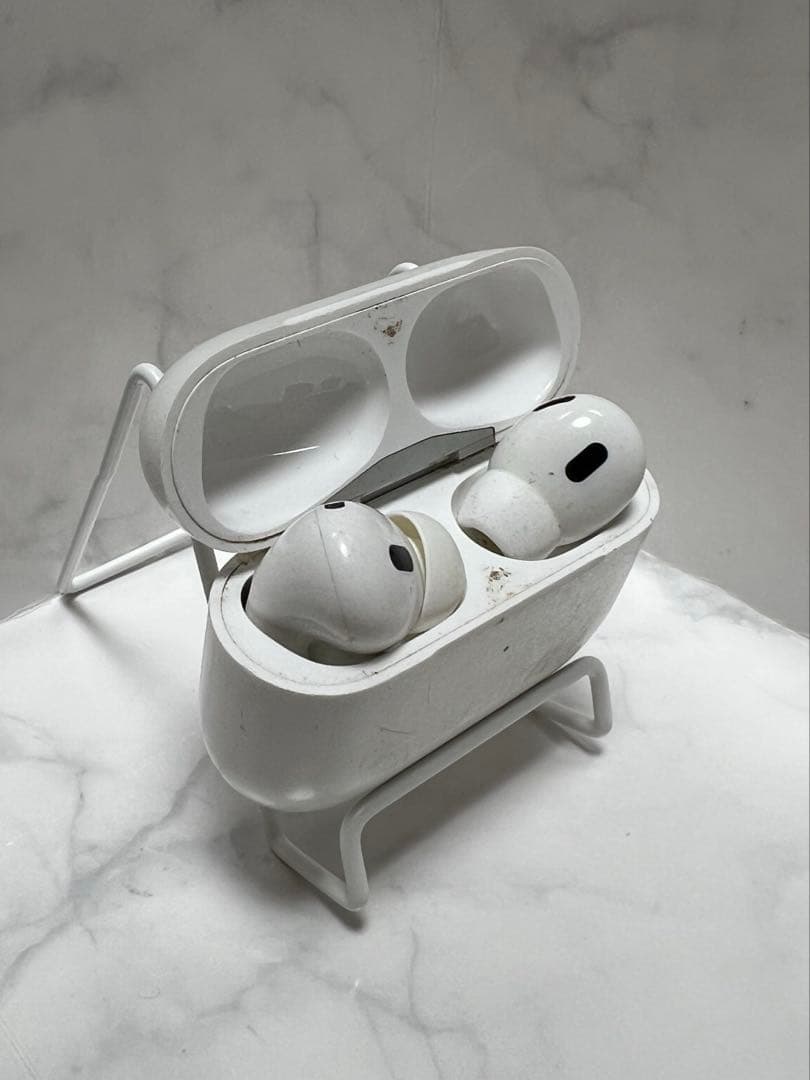 山*本様 〈k8-19〉AirPods Proイヤホン+ケース ※※動作未確認※