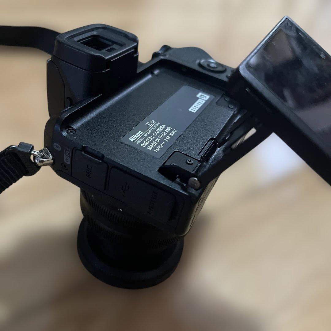 Nikon Z50 ミラーレス一眼レフカメラ レンズ付き