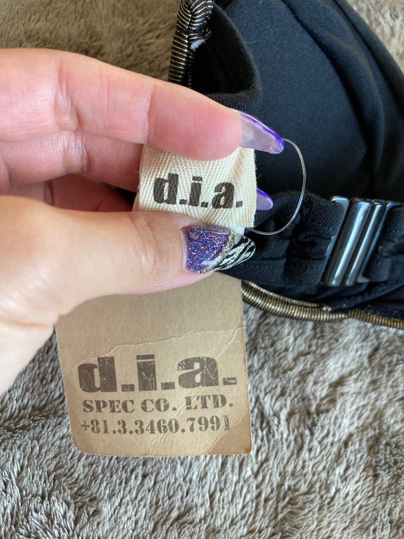 【新品未使用、タグ付き】　d.i.a. ブラック×ゴールド ベアトップ　見せブラ