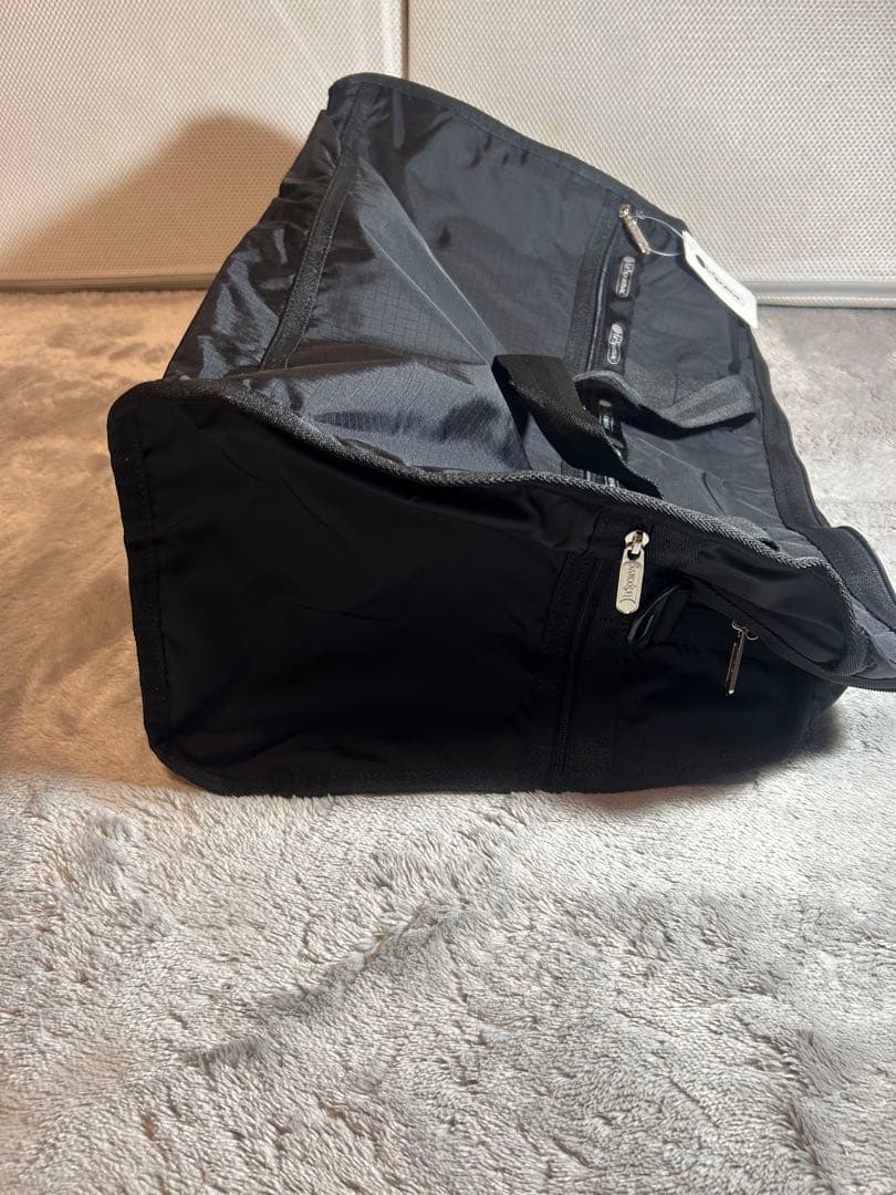 新品 ・軽量・大容量無地レスポートサック 黒 ボストンバッグ ショルダー付き