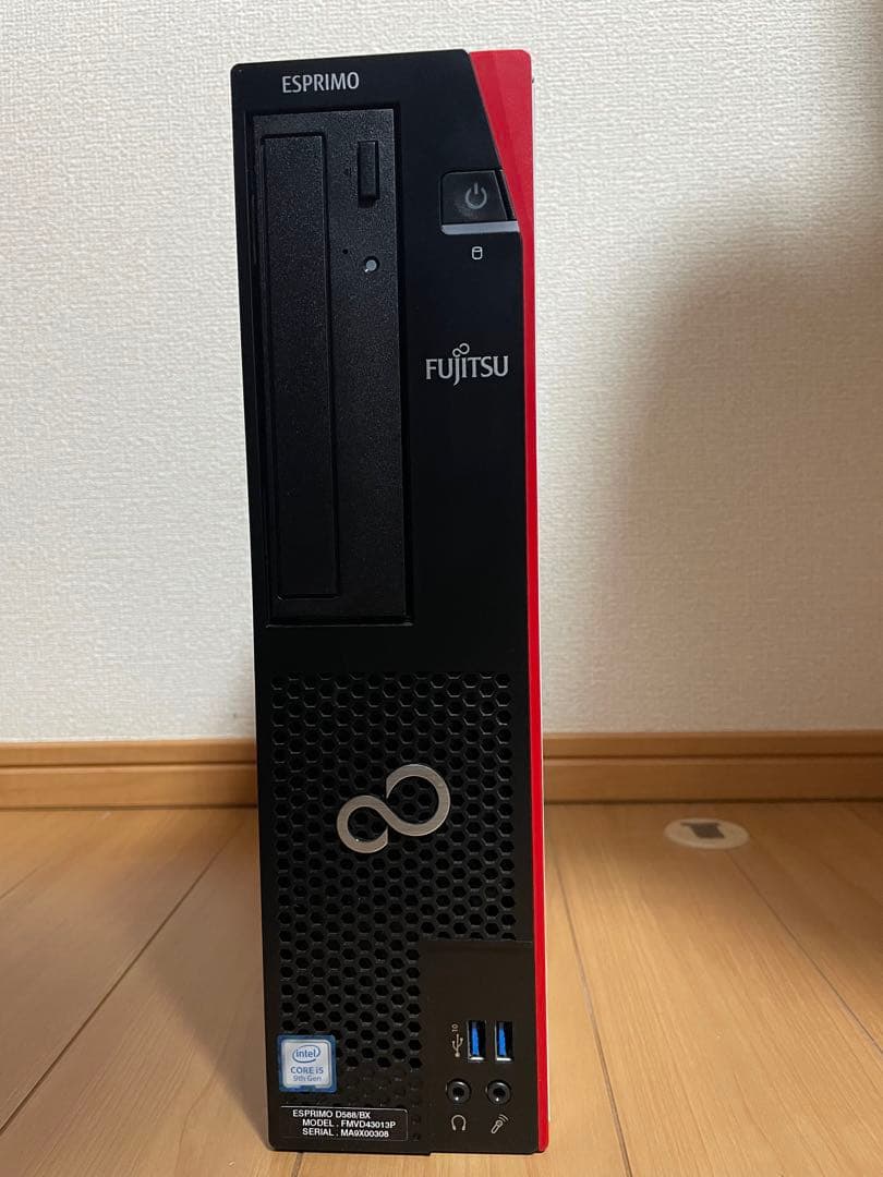FUJITSU ESPRIMO D588/BX i5-9500メモリ16G