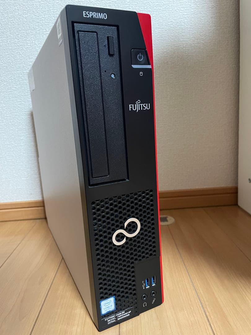 FUJITSU ESPRIMO D588/BX i5-9500メモリ16G