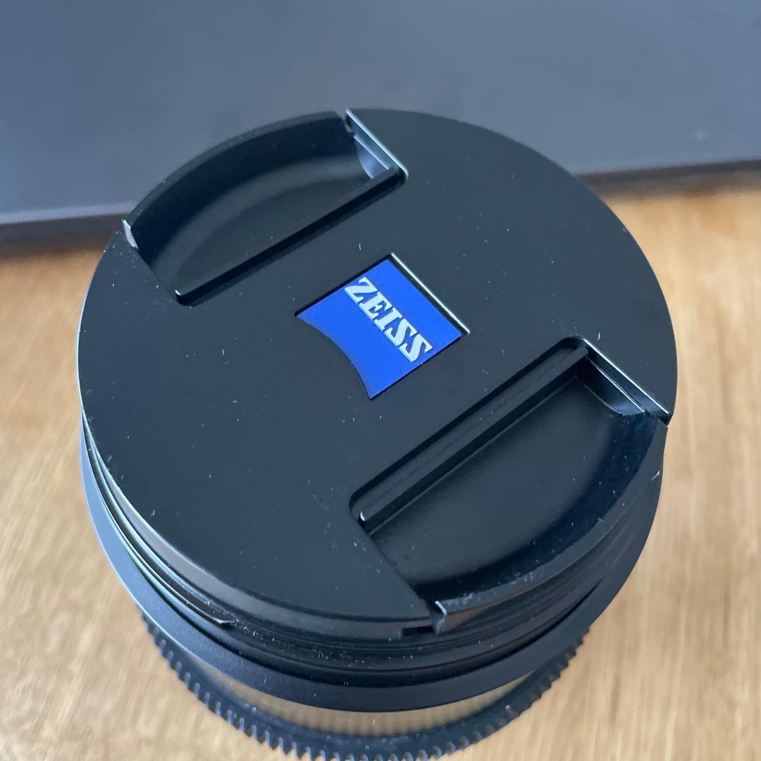 Zeiss milvus 85mm f/1.4 単焦点レンズ