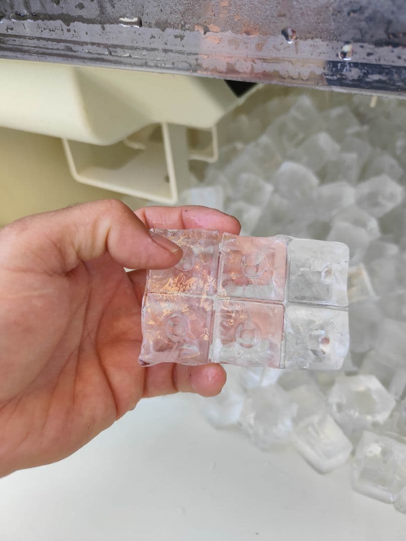 予約済み 全自動製氷機（35L）近隣配送無料＋保証＋設置込