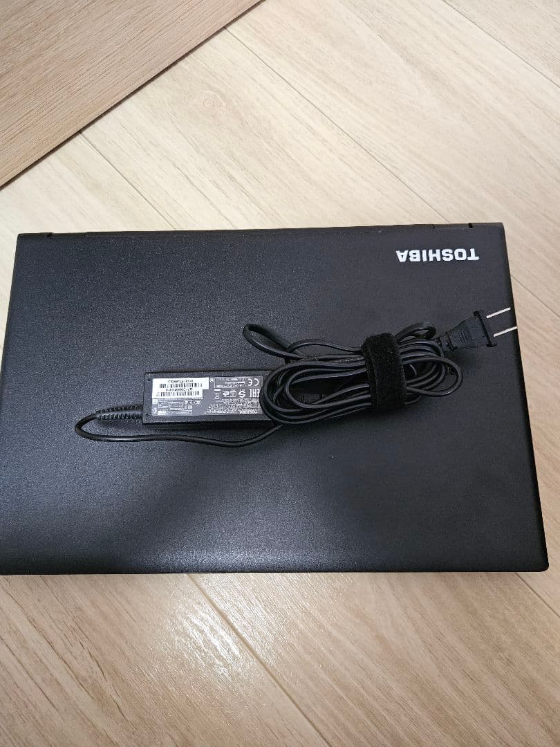 東芝 ノートパソコン B65　PC 15.6インチ TOSHIBA